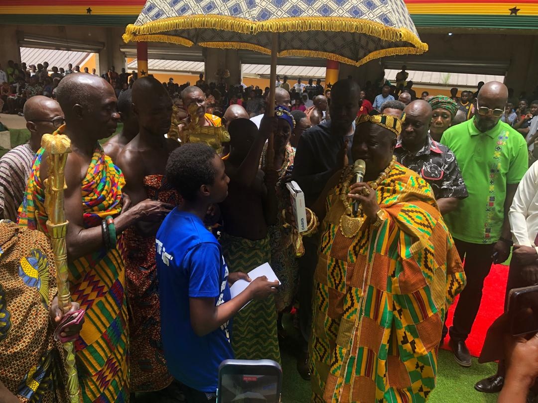 Sarah Kotoka Selasie receiving an award